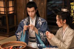 开云下载-英格拉姆主宰关键时刻，森林狼防守铁幕窒息公牛