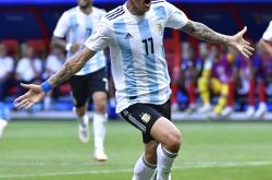 开云平台-包含今日焦点：阿根廷登顶，争议判罚的词条