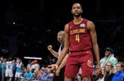 开云体育官方网站-包含篮网惊险击败骑士，客场拿下胜利的词条