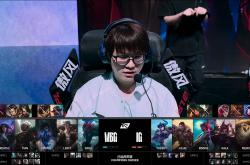 开云体育下载-FLY险胜WBG，Xiaohu单局斩获MVP淘汰赛2:0（成都）