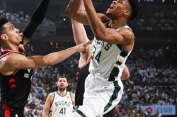 开云体育官方网站-猛龙取得关键胜利，逼近东部前四的简单介绍