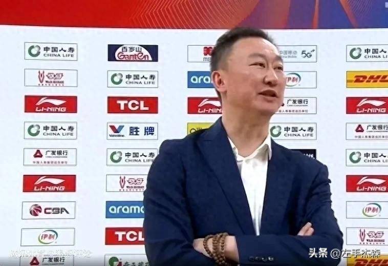 青岛中能临阵换帅，战术调整获得致胜因素的简单介绍