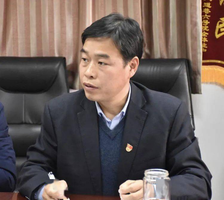 包含北京首钢奋力作战，尽展拼搏精神的词条