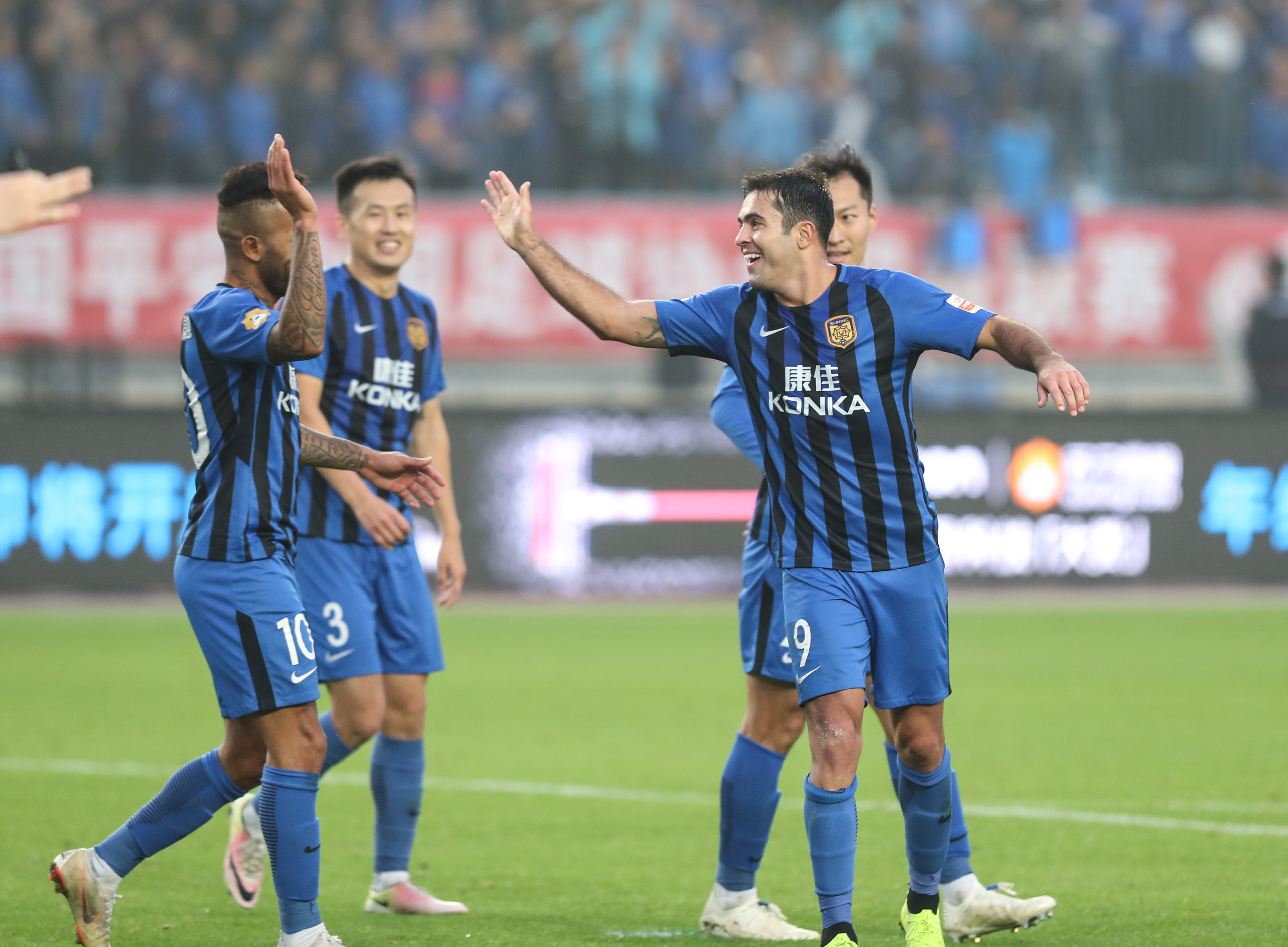 江苏苏宁表现出色,取得连胜 江苏苏宁表现出色,取得连胜