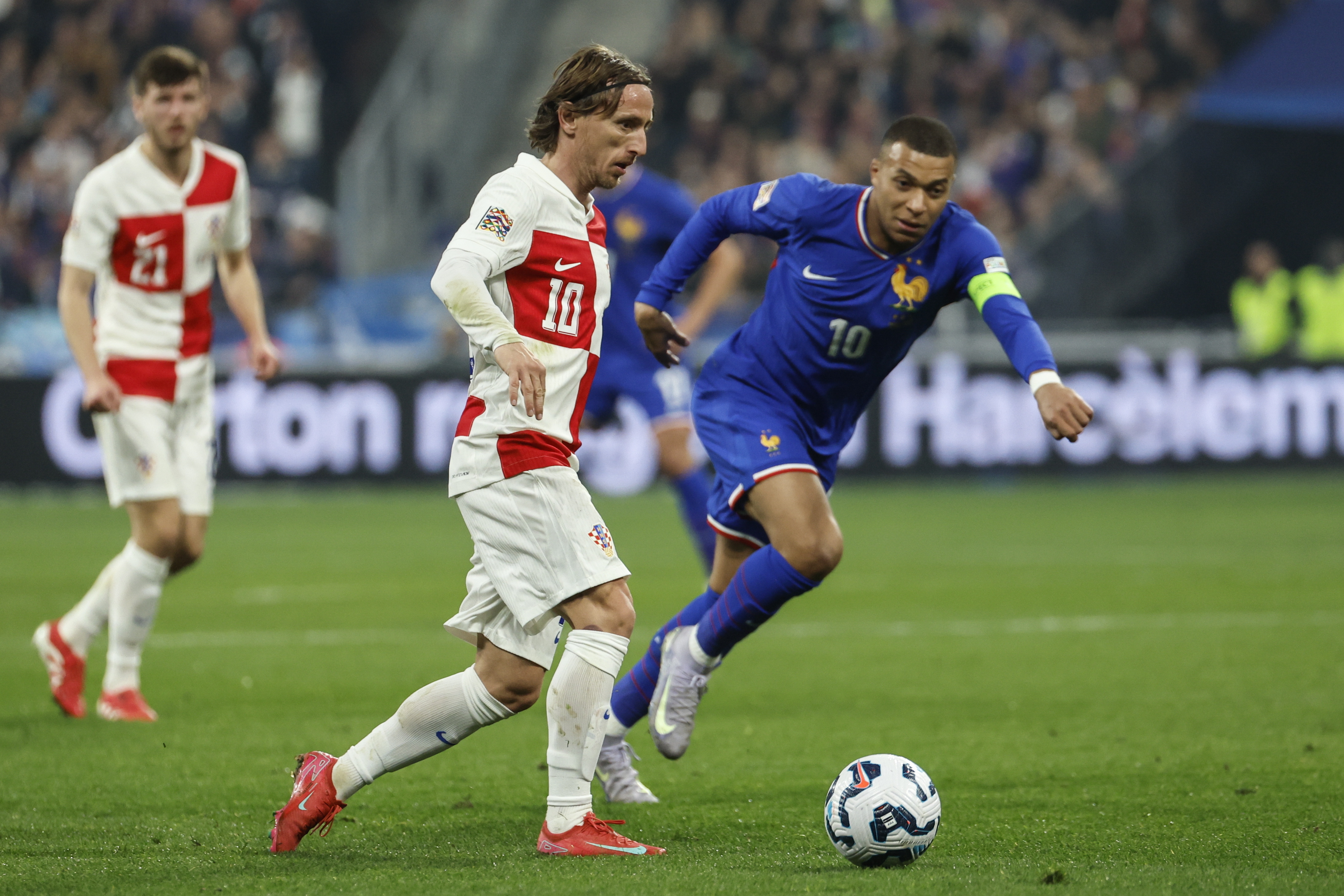 荷兰队首战告捷晋级欧国联半决赛 荷兰队首战告捷晋级欧国联半决赛