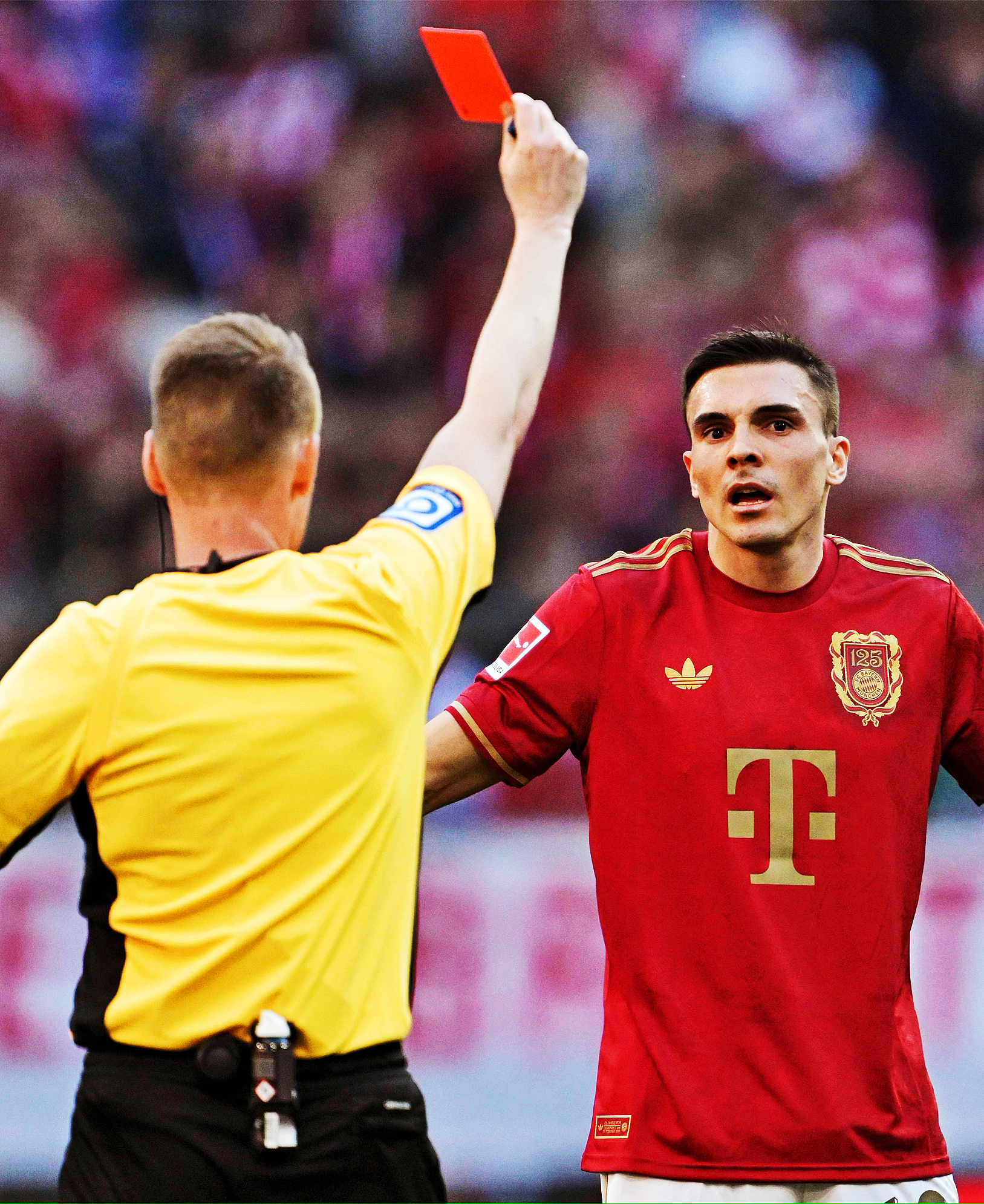 勒沃库森主场力克法兰克福，继续保持不败的简单介绍