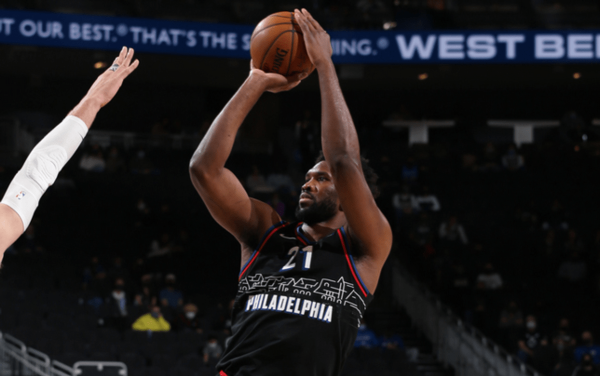 霍弗德防守是球队胜负关键,首场比赛做好的简单介绍 霍弗德防守是球队胜负关键,首场比赛做好的简单介绍