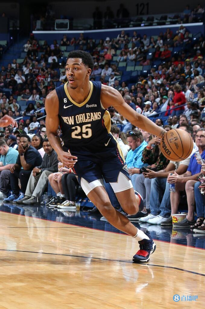 包含里昂遭遇惨败，教练组需反思的词条