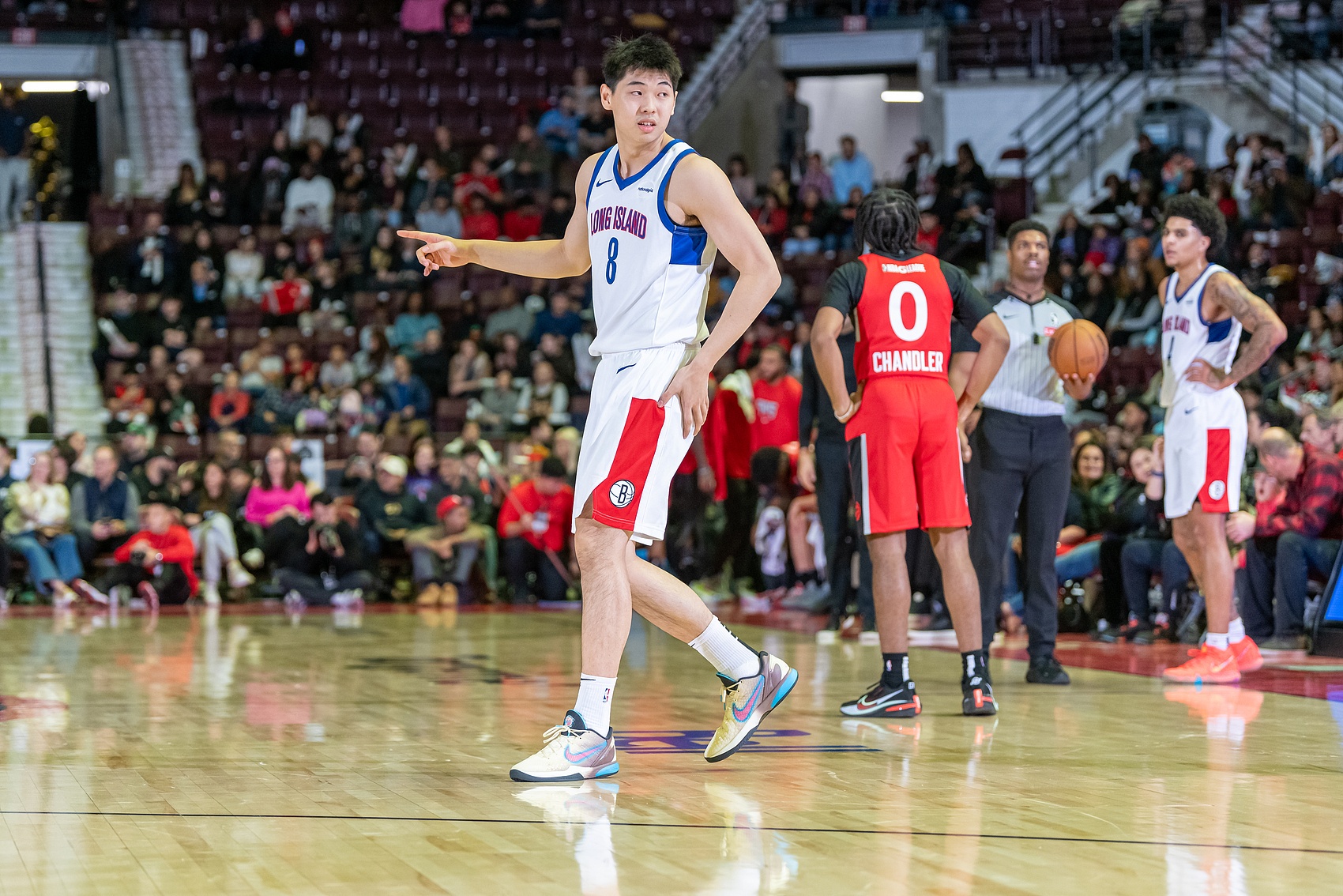 篮网惨败公牛,遭遇连败 篮网惨败公牛,遭遇连败