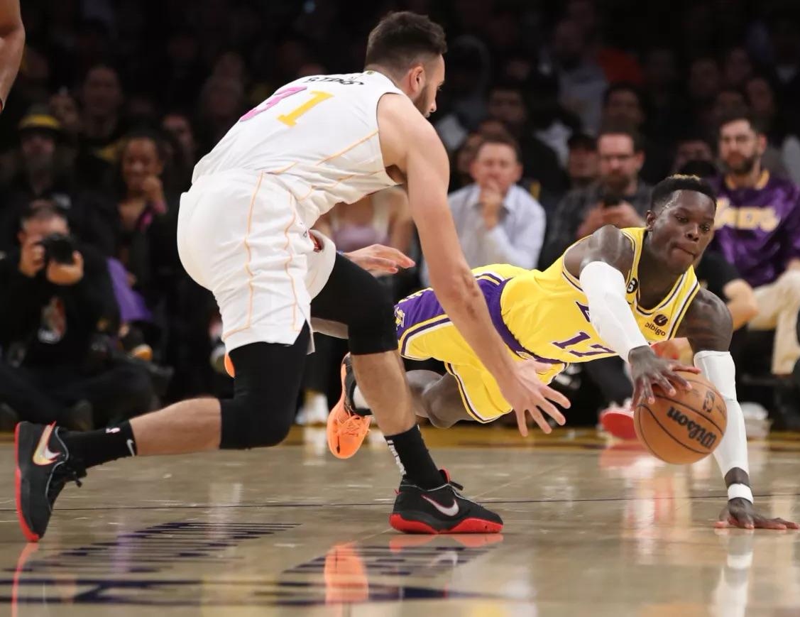 篮网惨败公牛,遭遇连败 篮网惨败公牛,遭遇连败