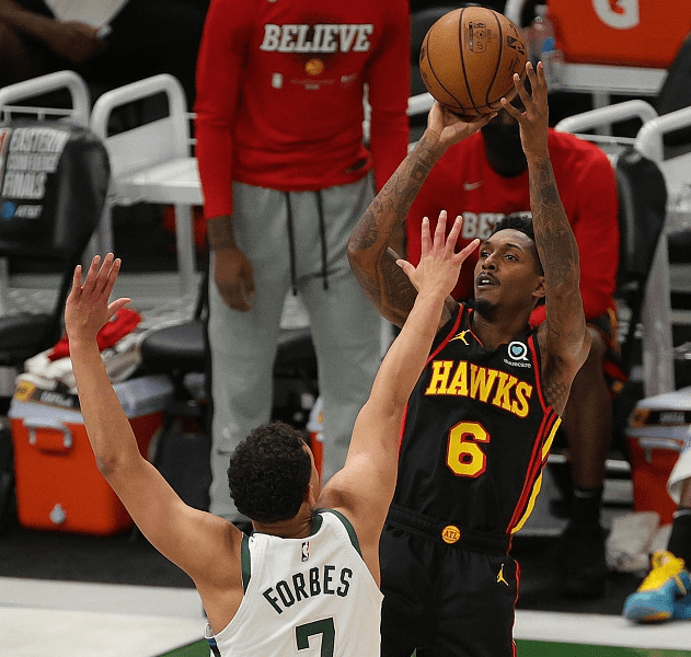 老鹰表现不佳,寻找突破口 老鹰表现不佳,寻找突破口