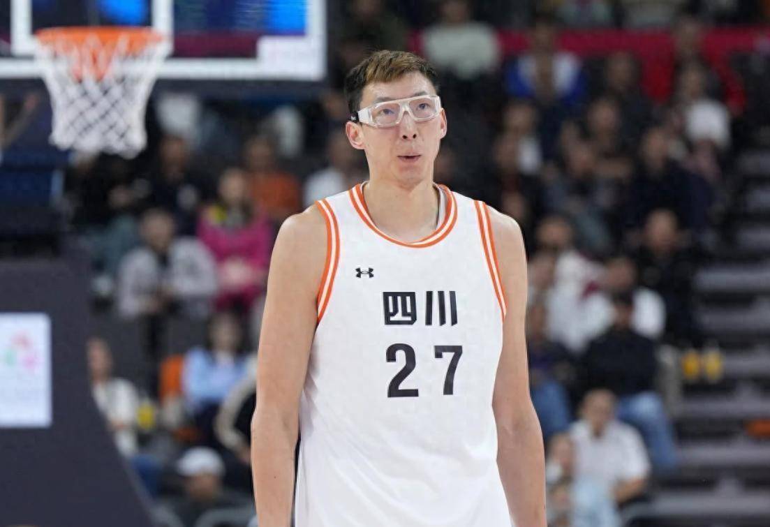 青岛队力克吉林队,周琦统治全场 青岛队力克吉林队,周琦统治全场