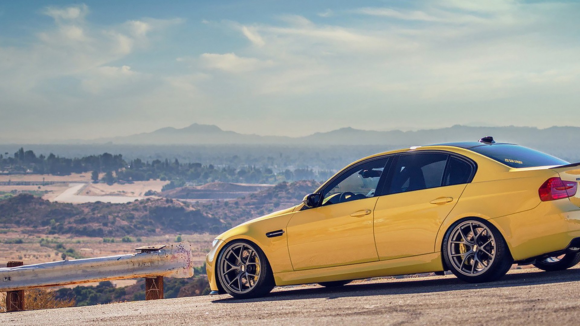 F1赛场与NBA赛场同频共振,争冠的疯狂与爆冷的魅力