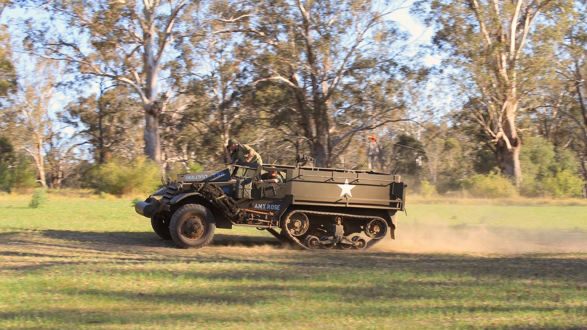 巴萨提前终结欧冠悬念，穆勒以F1式统治力接管年度争冠